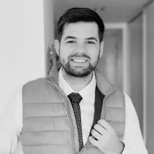 Mr Róman Kok